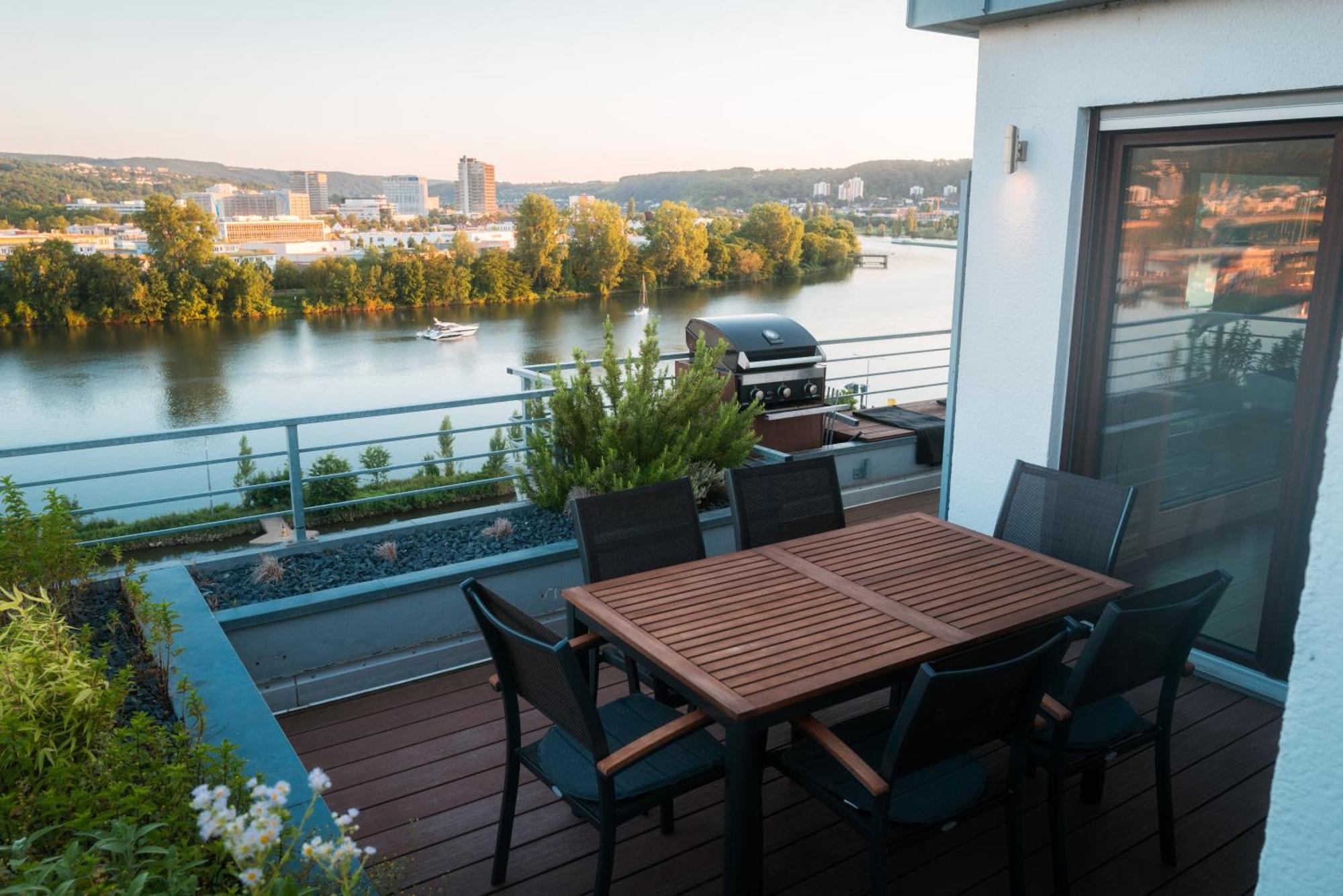 Penthouse Wohnung Mit Schoenem Moselblick In Metternich Koblenz  Exterior foto