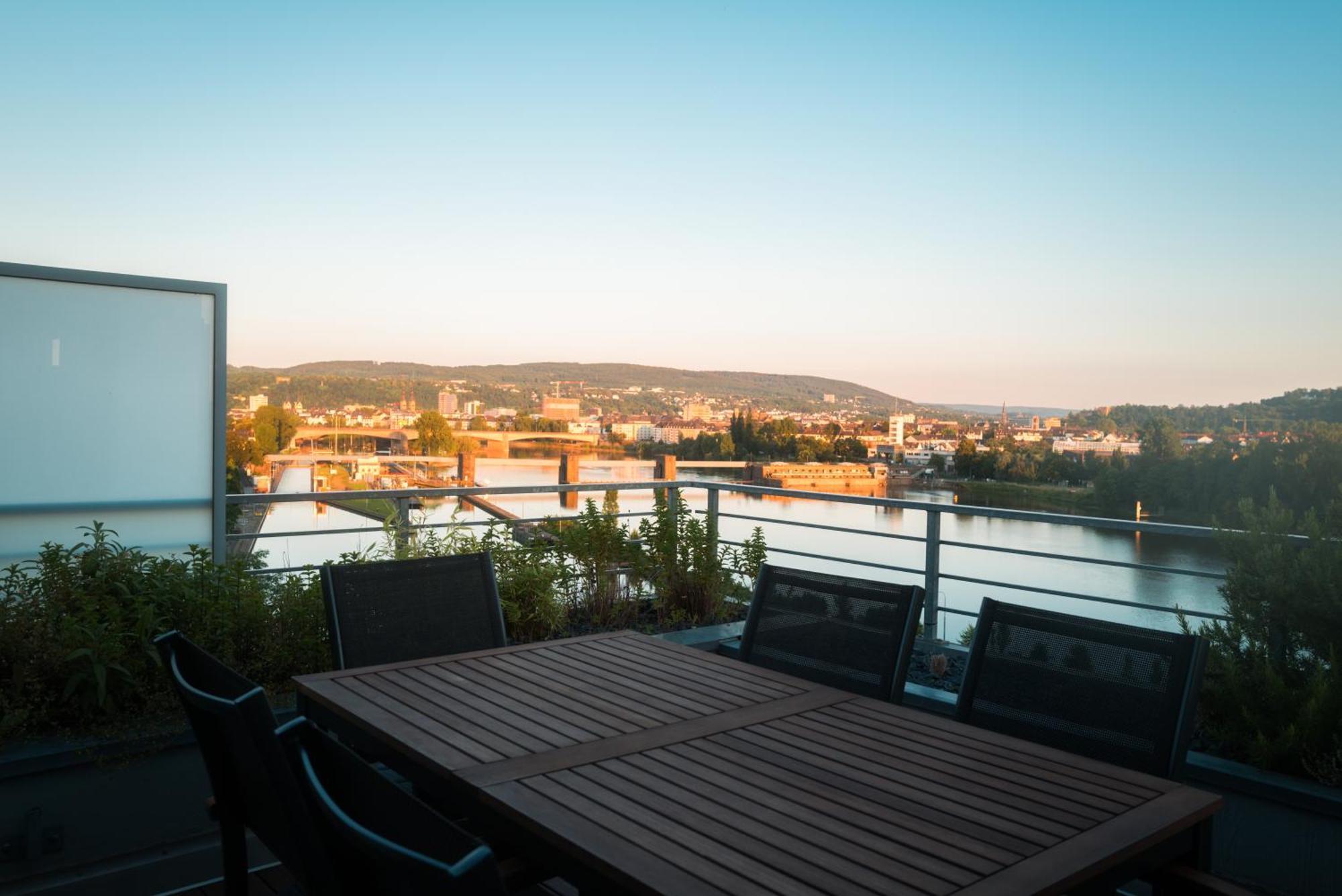 Penthouse Wohnung Mit Schoenem Moselblick In Metternich Koblenz  Exterior foto