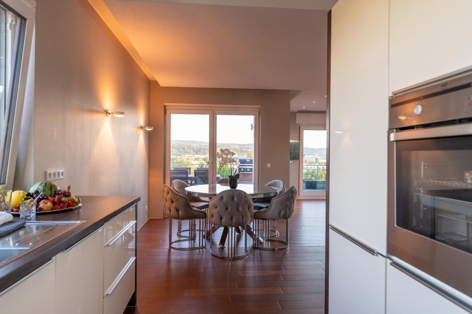 Penthouse Wohnung Mit Schoenem Moselblick In Metternich Koblenz  Exterior foto