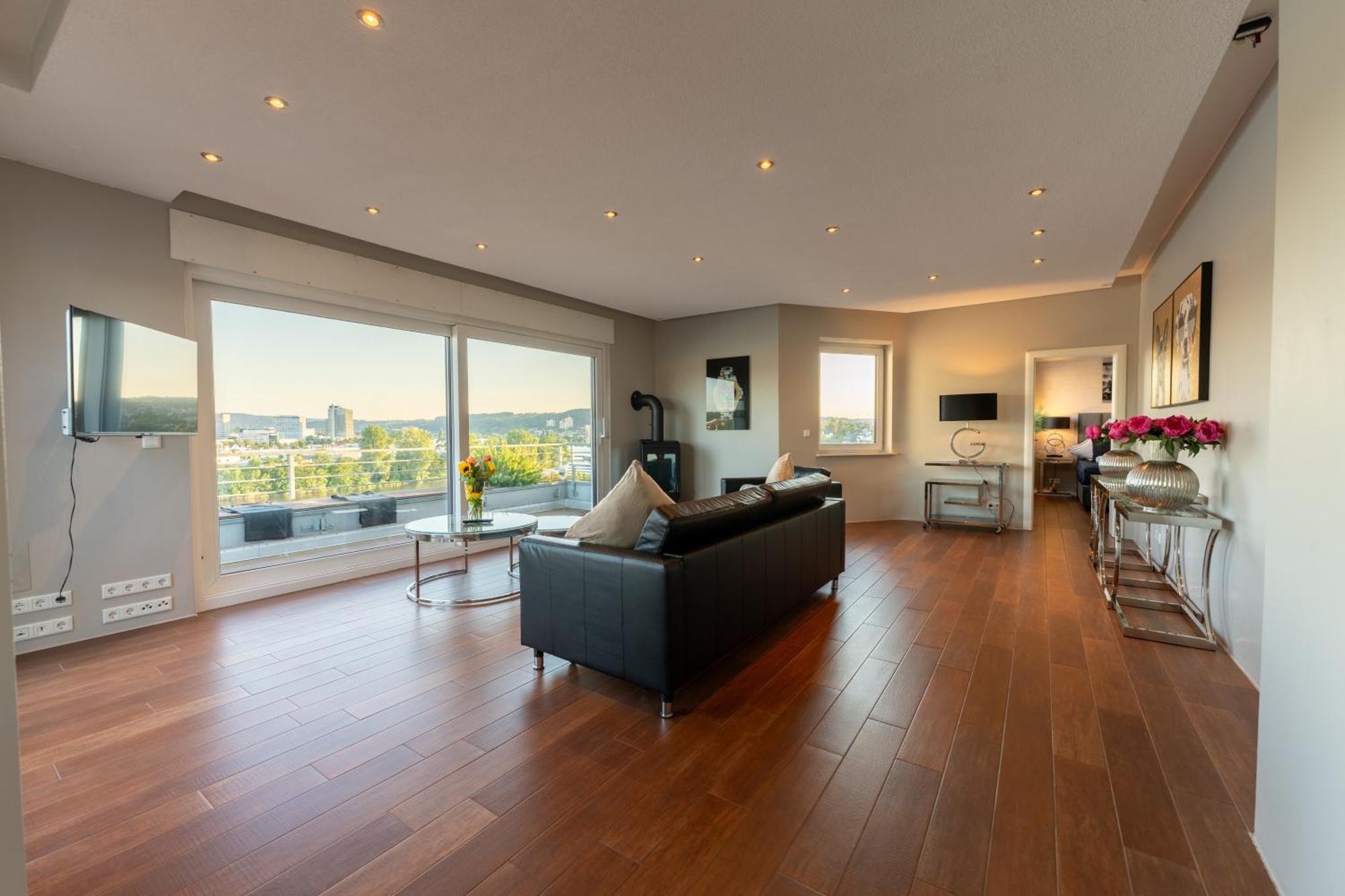 Penthouse Wohnung Mit Schoenem Moselblick In Metternich Koblenz  Exterior foto