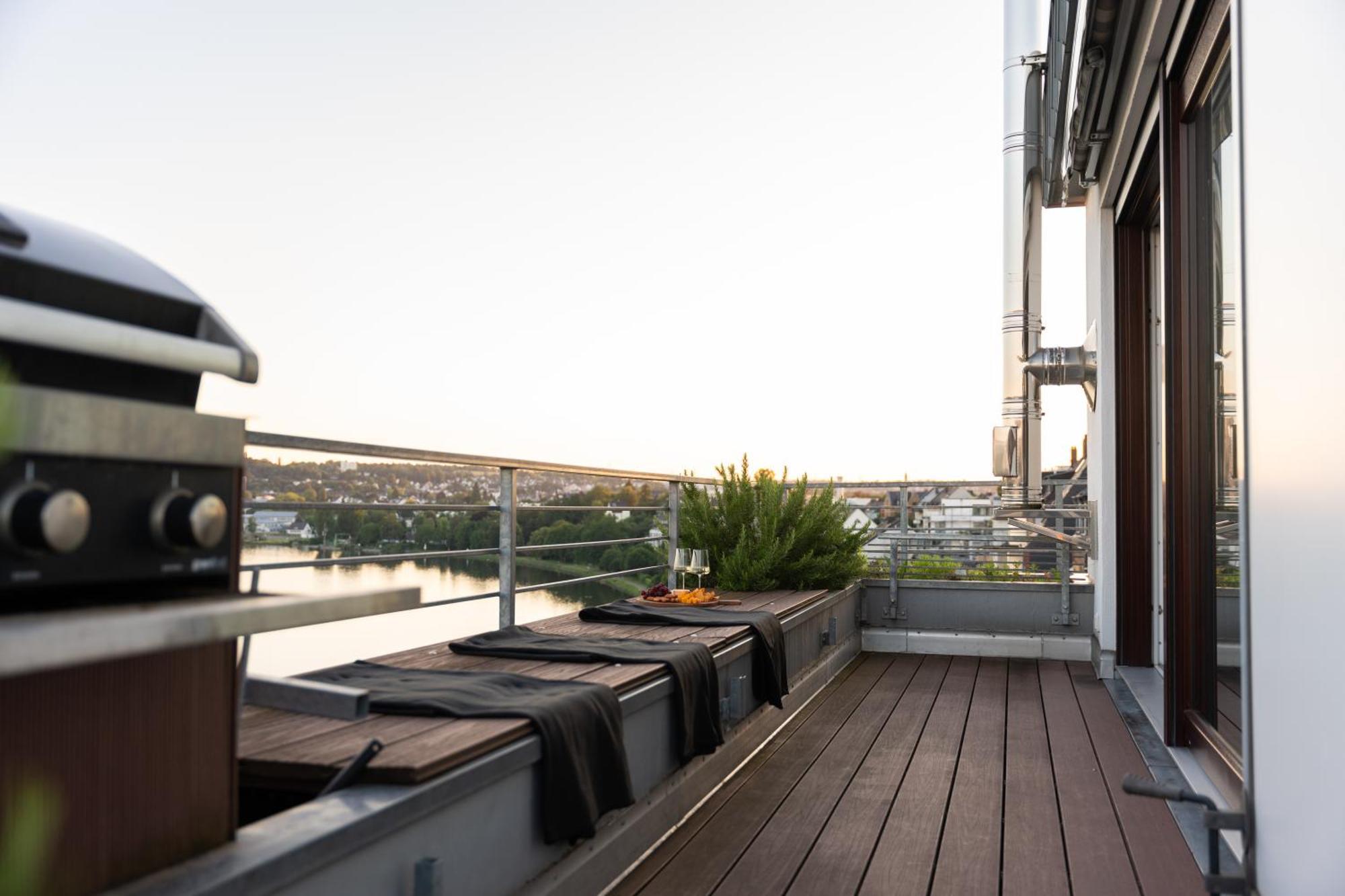 Penthouse Wohnung Mit Schoenem Moselblick In Metternich Koblenz  Exterior foto